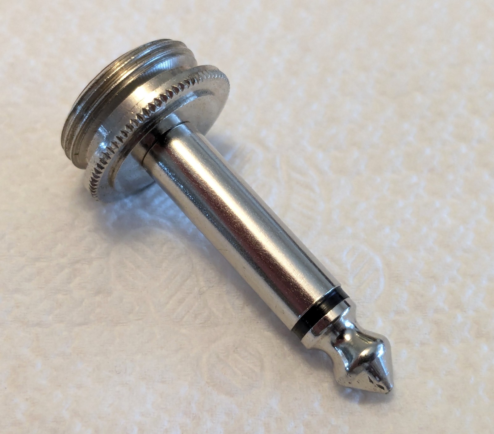 Vintage Unbranded 5/8″ to 1/4″ Screw on microphone cable plug adapter