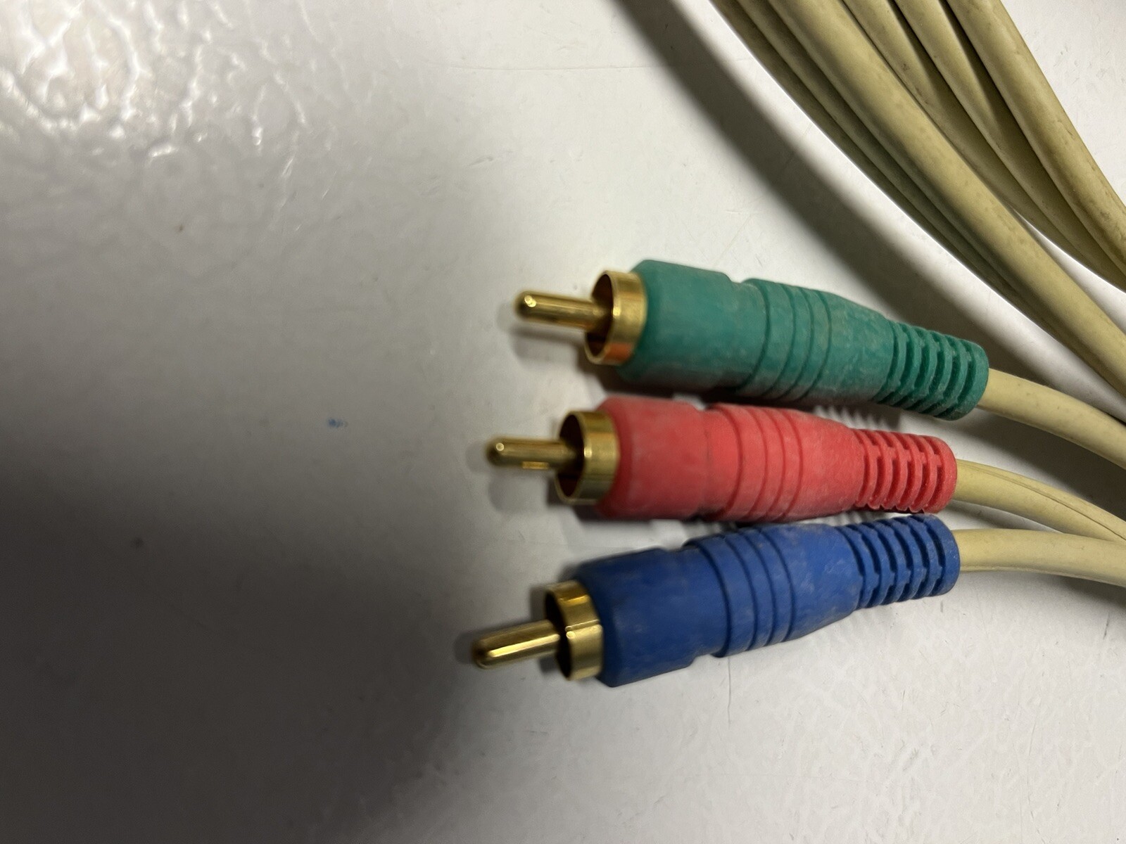 Lot Of Miscellaneous Electronic Cables.