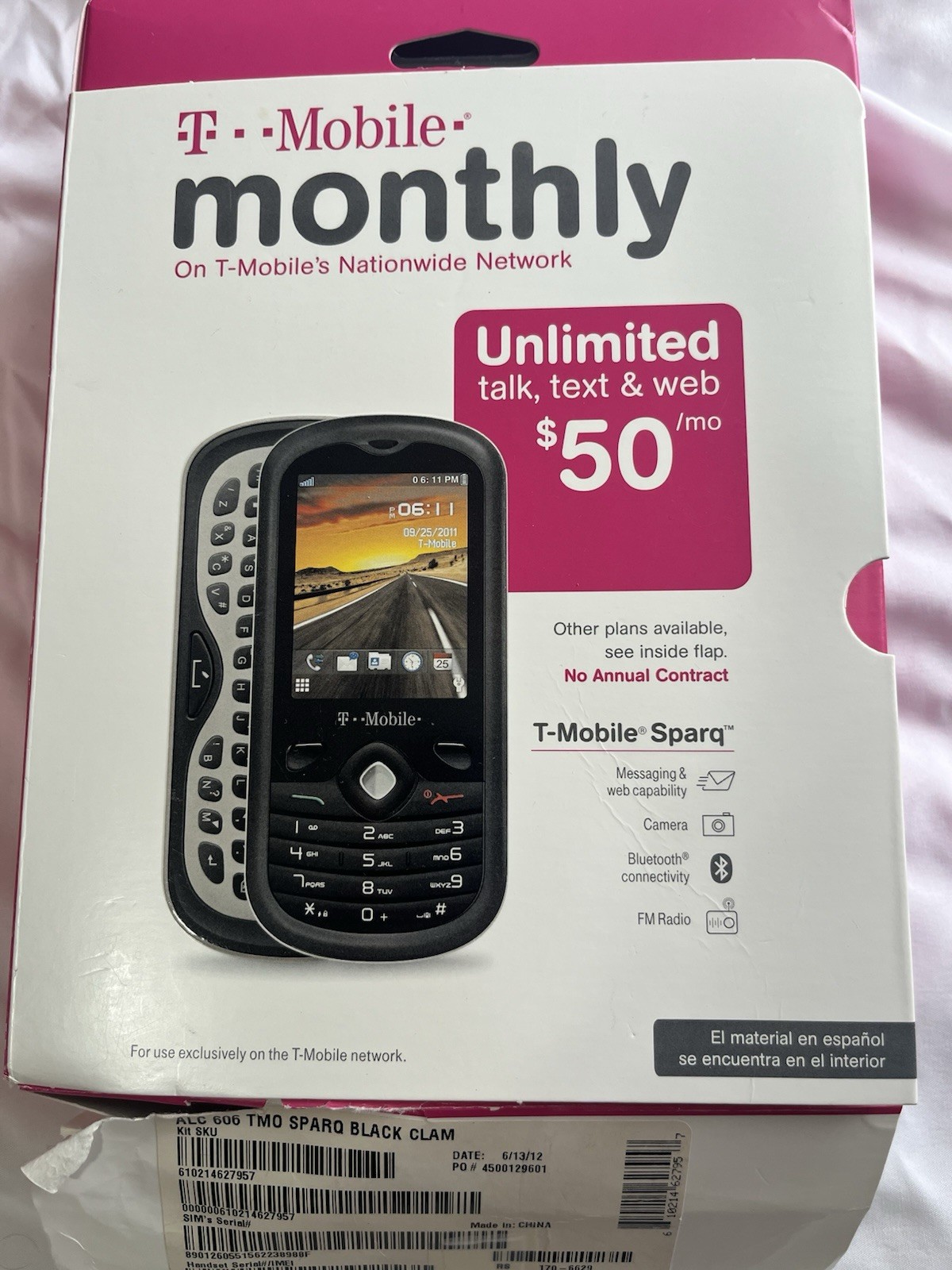 Cellphones and electronics lot
