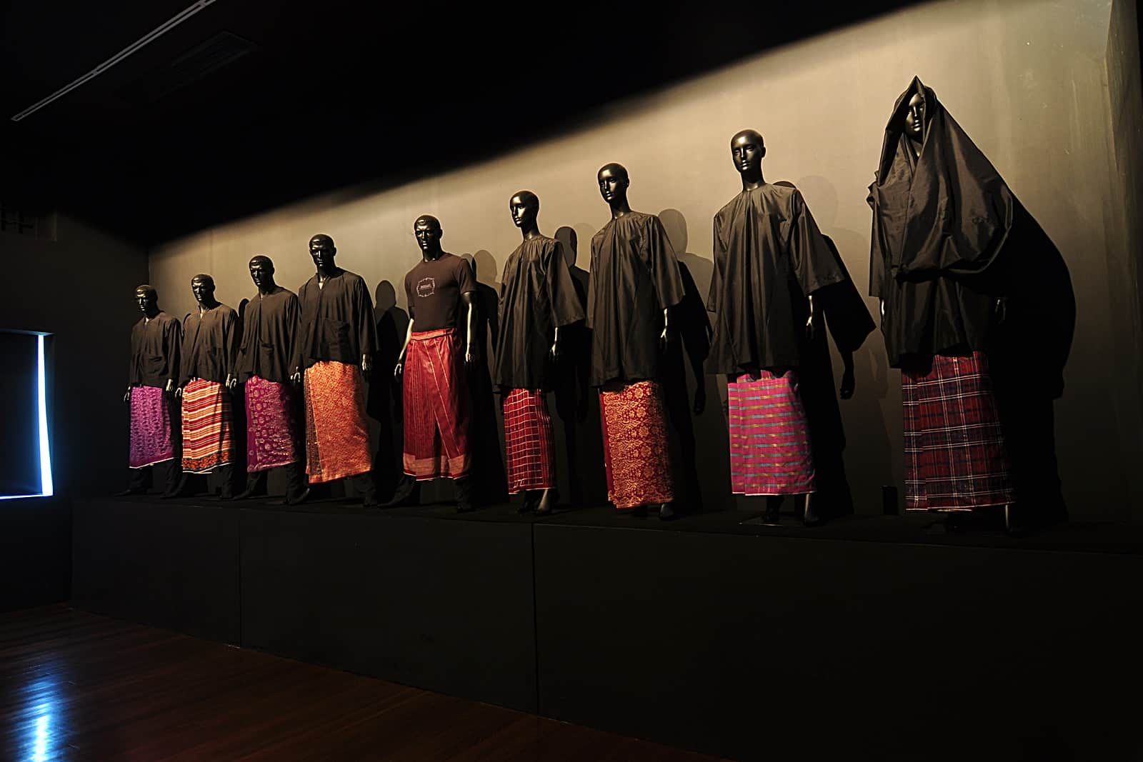 Silk Weaving Gallery