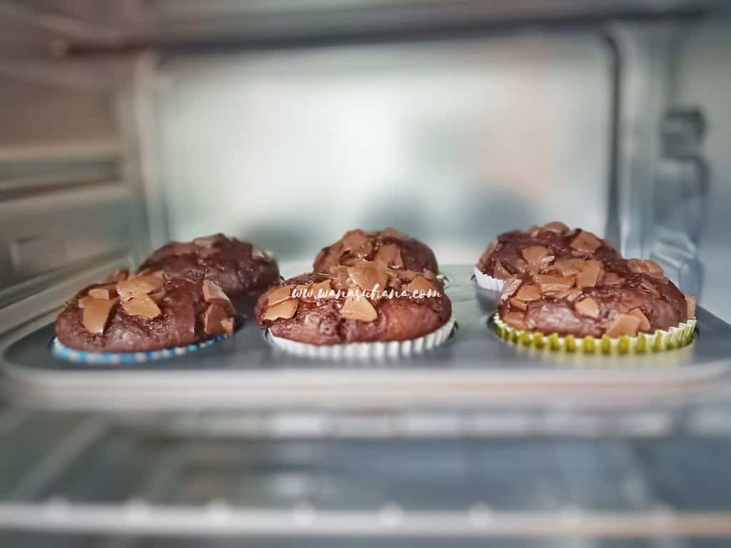 Resipi Double Chocolate Muffin Sukatan Cawan Yang Sedap dan Gebu