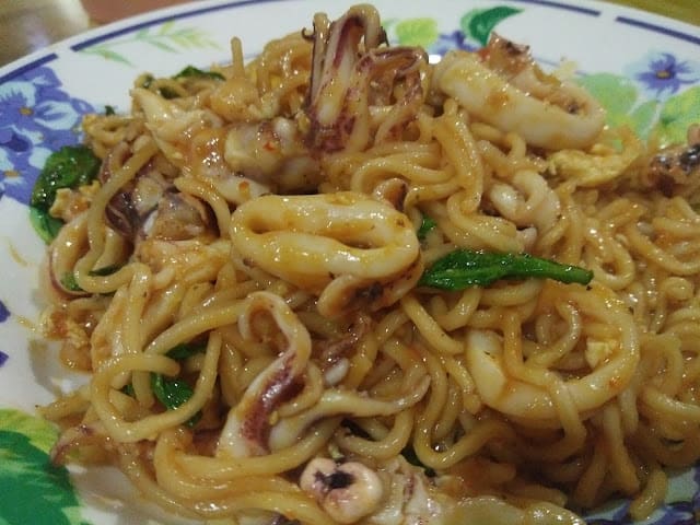 Maggi Goreng Sotong Cahaya Hayati