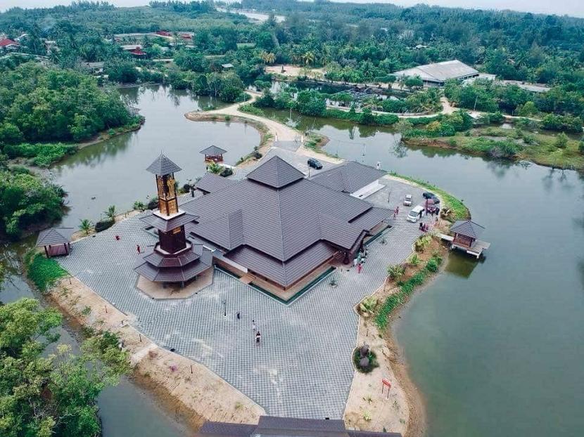 Masjid Ar Rahman di Melayu Terinspirasi dari Indonesia