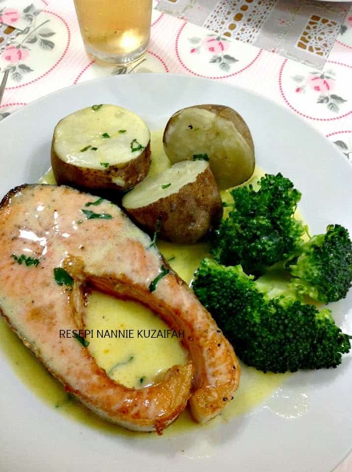 Resepi Salmon grill sos lemon mentega