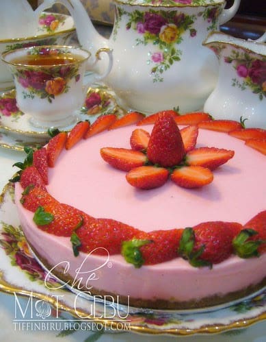 Chilled Strawberry Cheesecake Mat Gebu