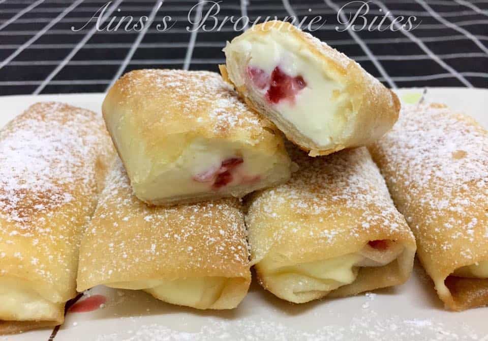 Strawberry Cheesecake Roll